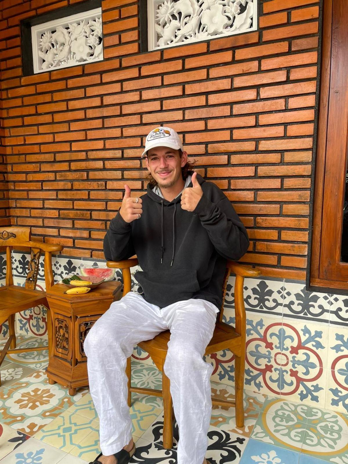 Raditya Homestay Mambat Extérieur photo