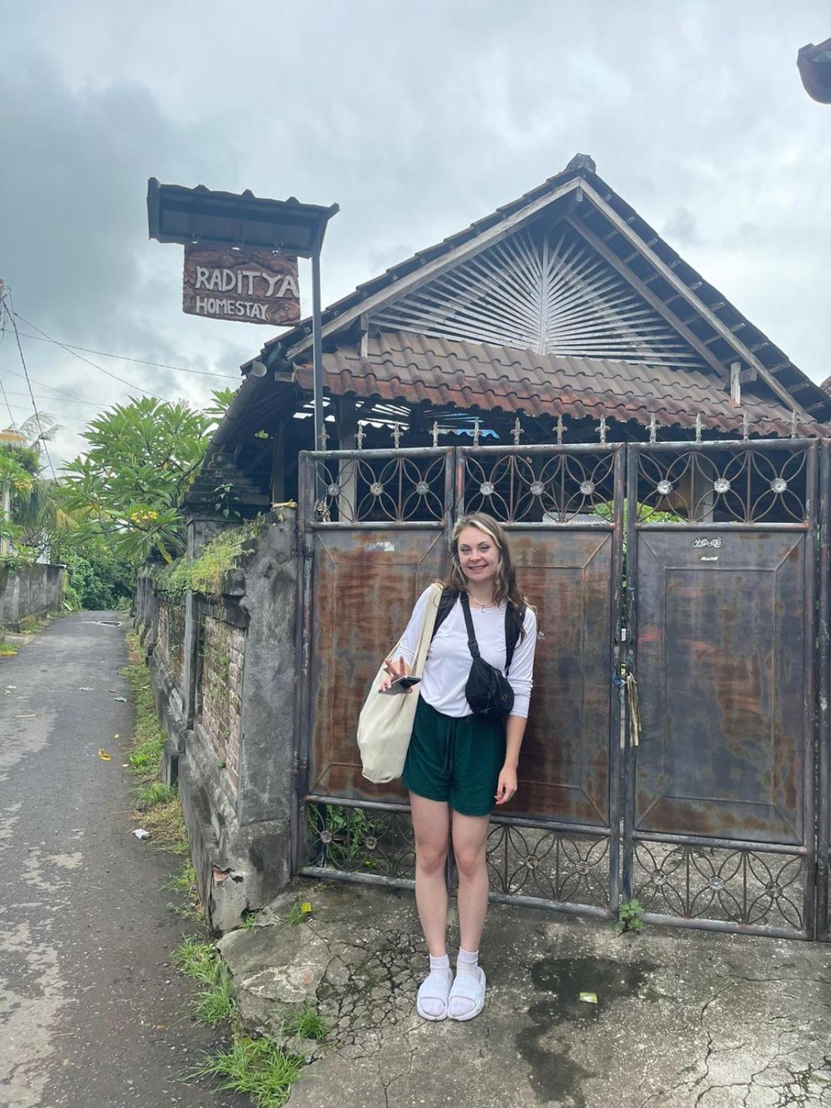 Raditya Homestay Mambat Extérieur photo
