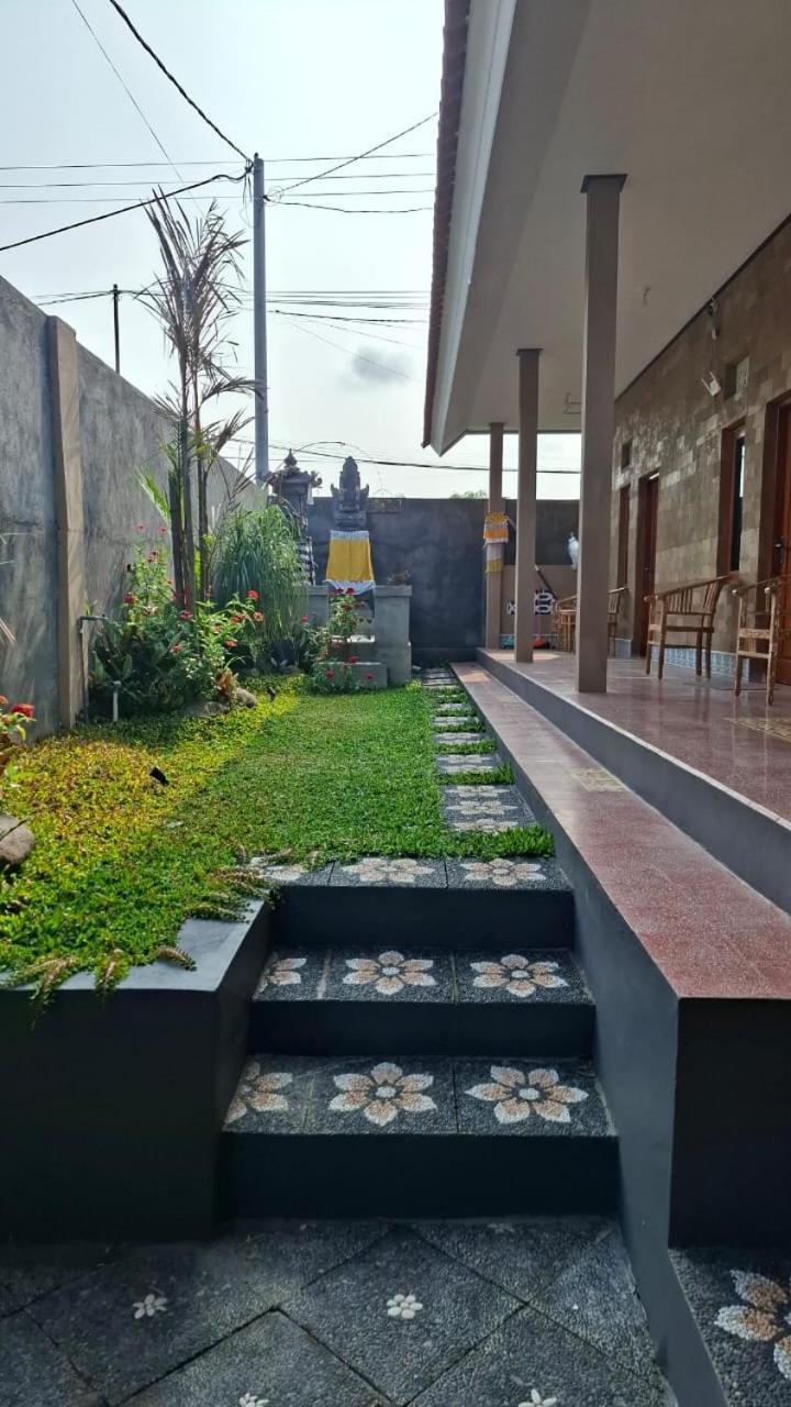 Raditya Homestay Mambat Extérieur photo